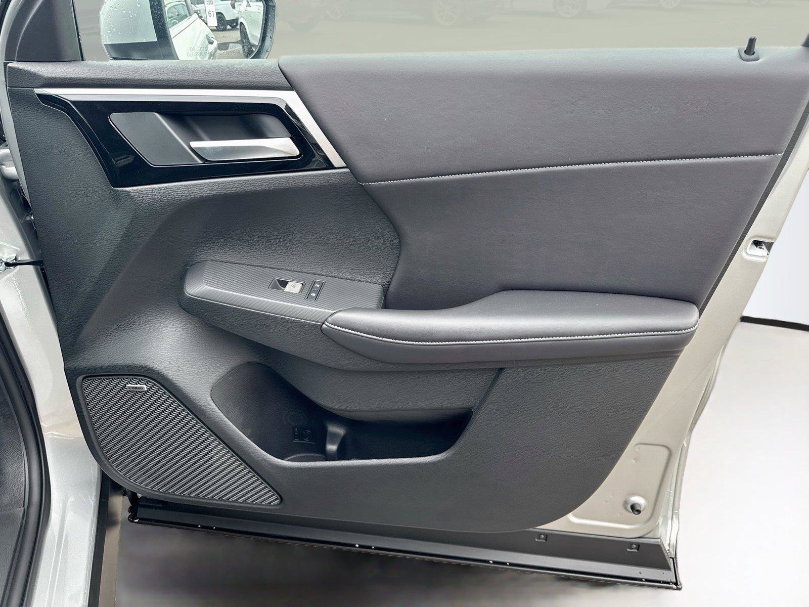 New 2026 Mitsubishi Outlander SE AWD/4WD image 14