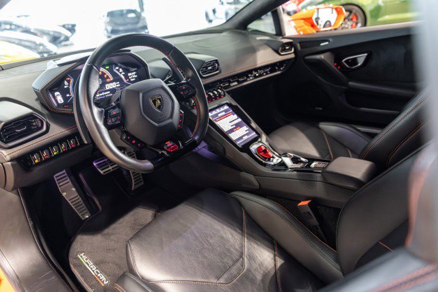 Used 2020 Lamborghini Huracan EVO AWD/4WD image 31