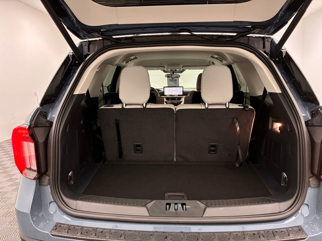 New 2026 Ford Explorer Active w/ Active Comfort Package image 11