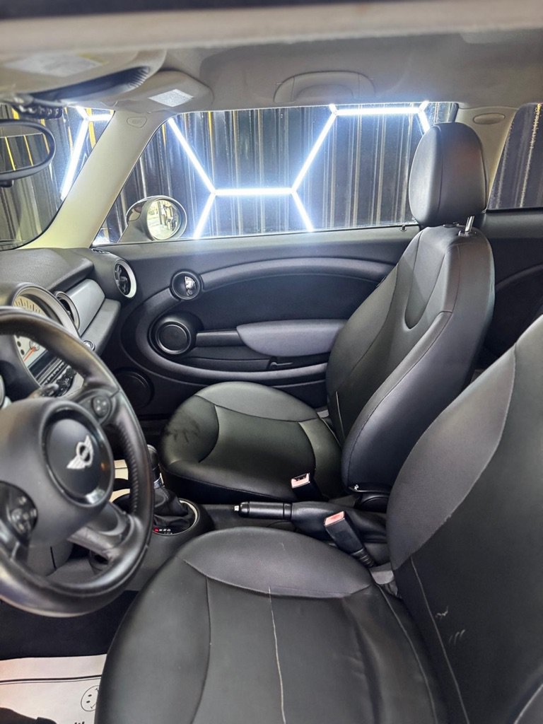 Used 2011 MINI Cooper Hardtop FWD image 23