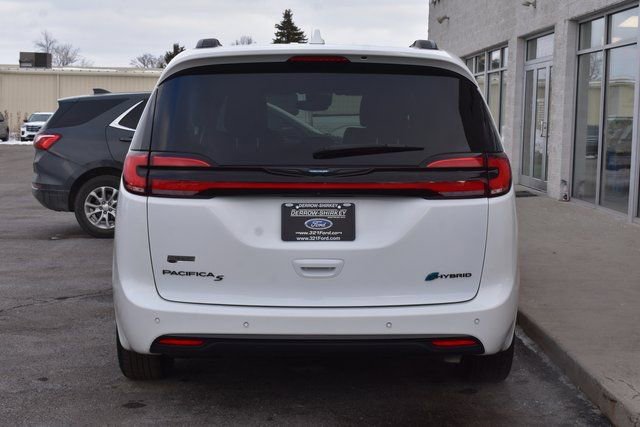 Used 2021 Chrysler Pacifica Limited w/ S Appearance Package image 5