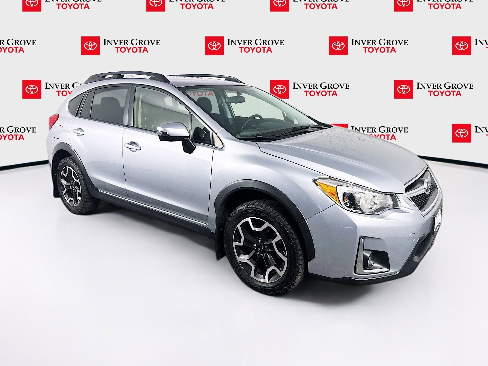 Used 2017 Subaru Crosstrek 2.0i Limited AWD/4WD image 3