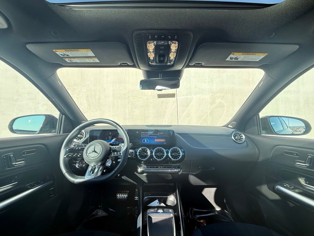 Used 2025 Mercedes-Benz GLA 35 AMG 4MATIC image 6