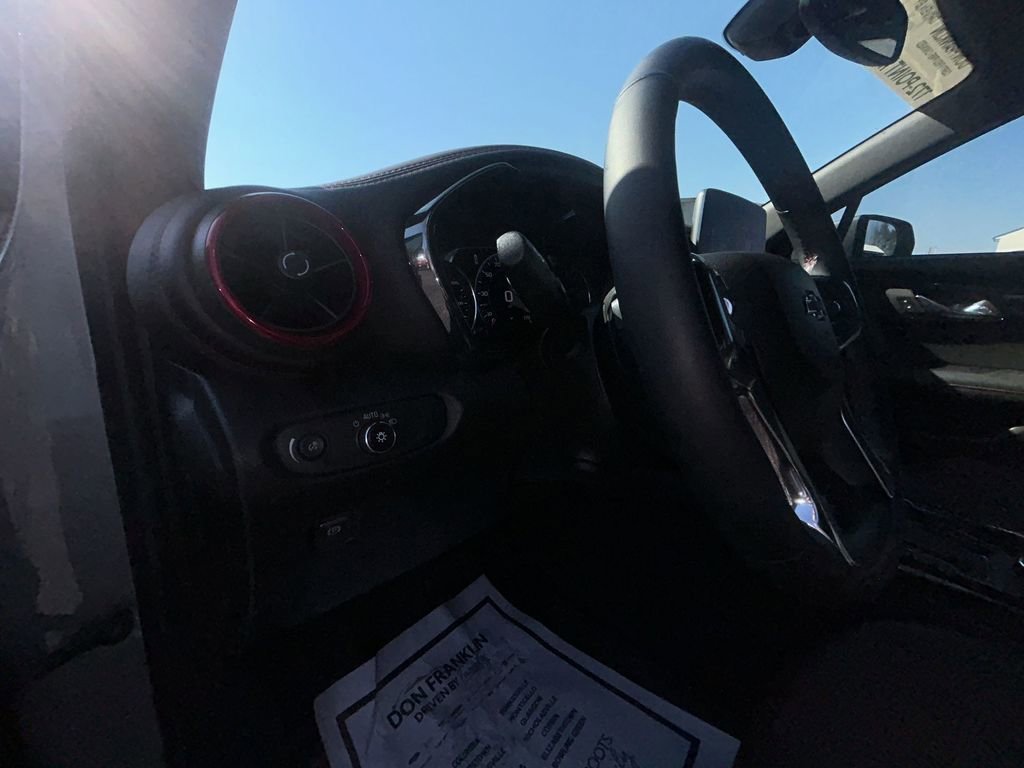 Used 2024 Chevrolet Blazer RS w/ Enhanced Convenience Package image 11