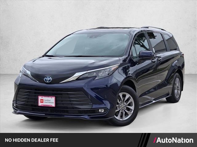 Certified 2025 Toyota Sienna XLE