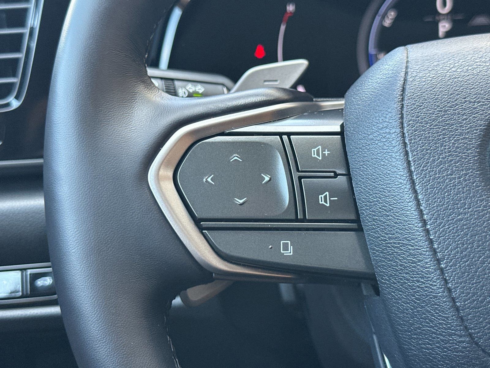 Used 2025 Lexus NX 350h AWD w/ Accessory Package (P5) image 28