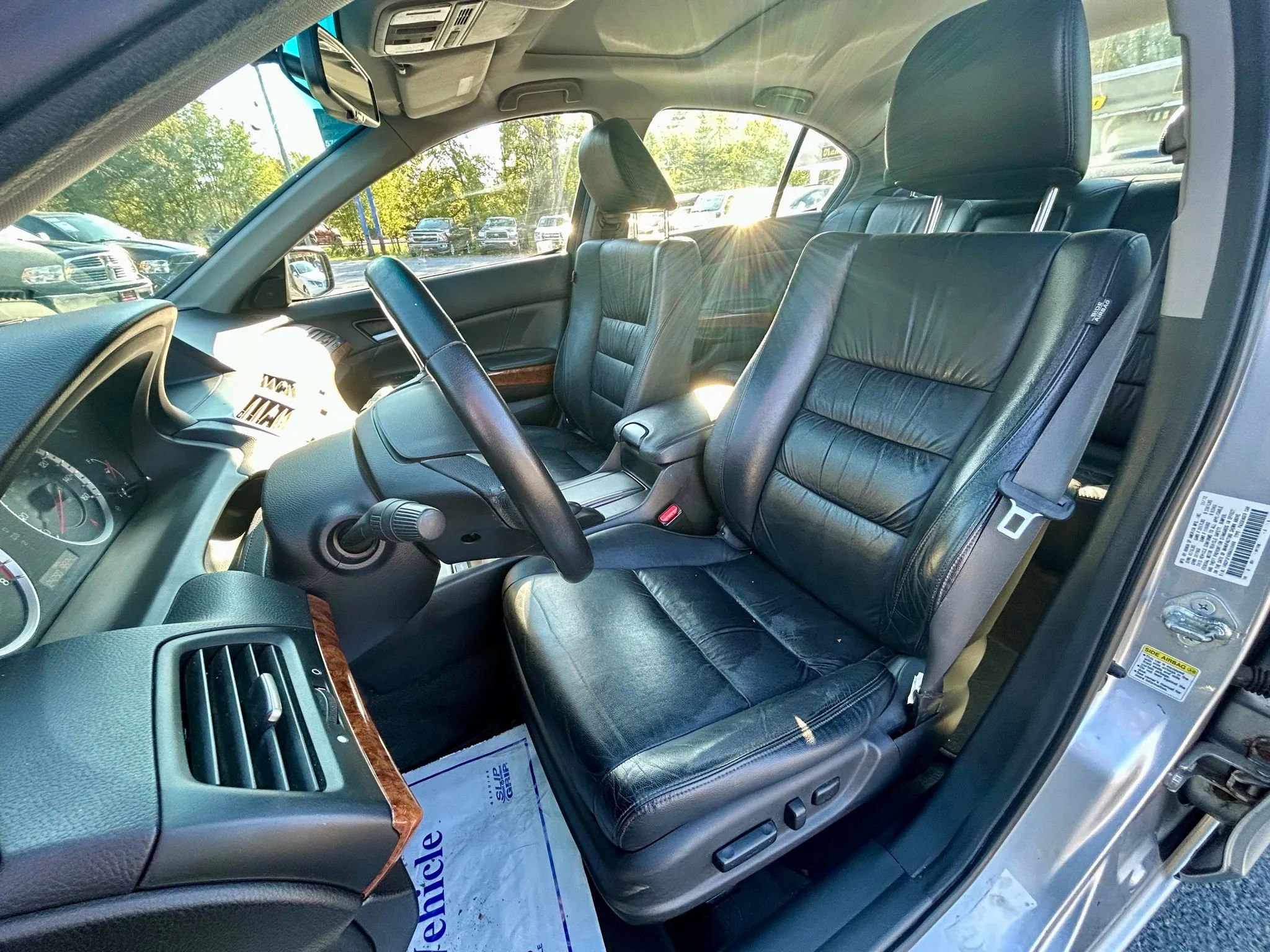 Used 2011 Honda Accord EX-L image 15