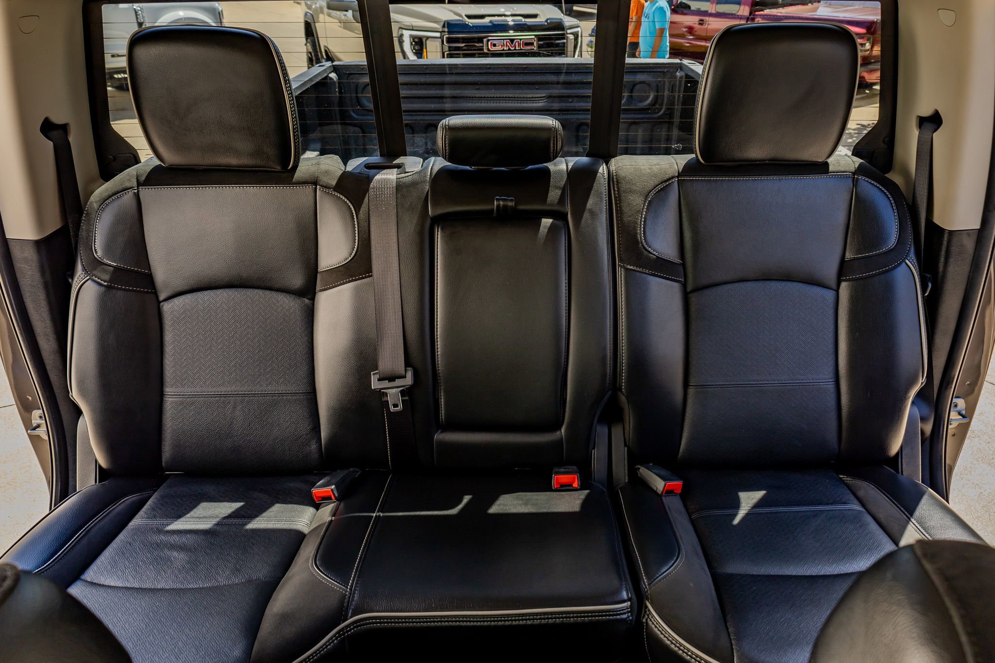 Used 2024 RAM 2500 Laramie AWD/4WD image 32