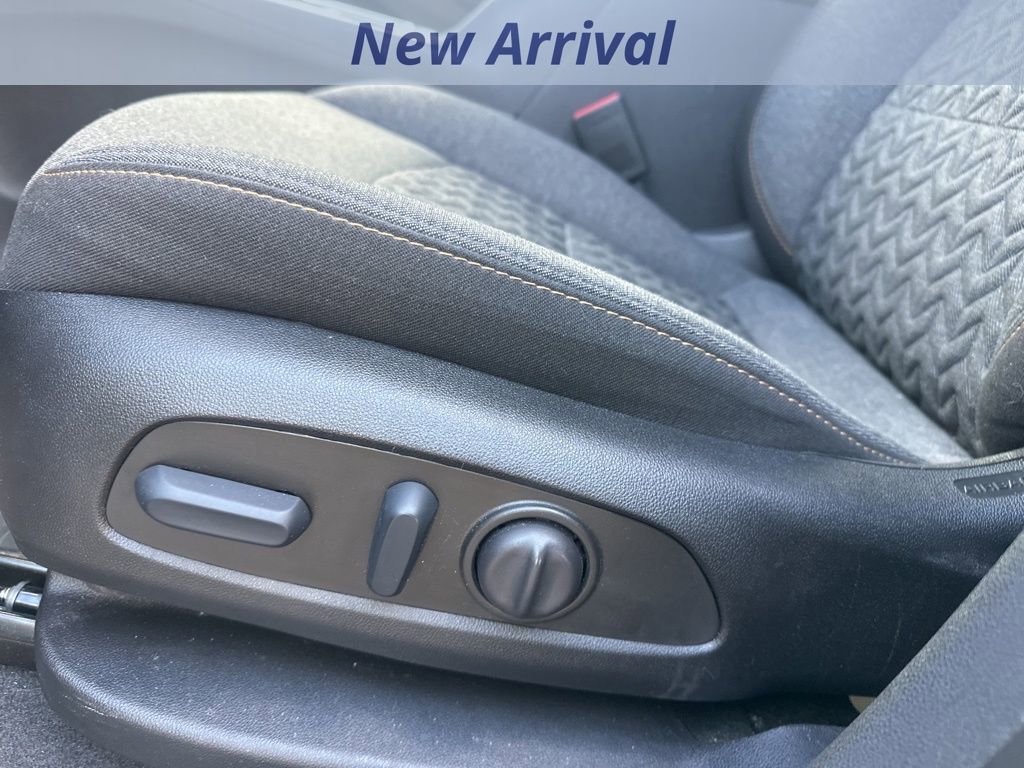 Used 2023 Chevrolet Equinox LT image 10