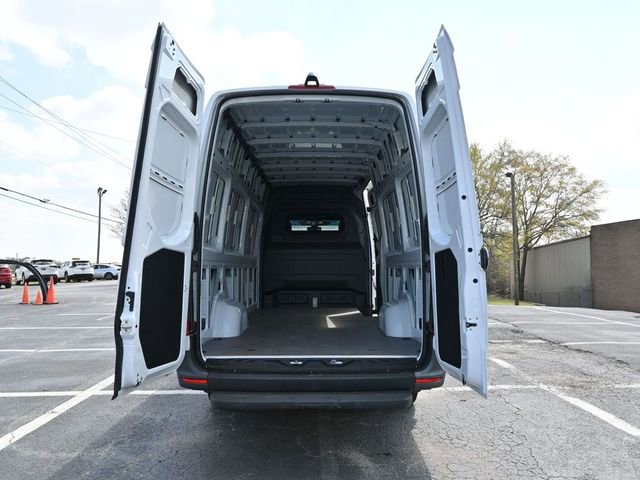 Used 2023 Mercedes-Benz Sprinter 2500 image 15