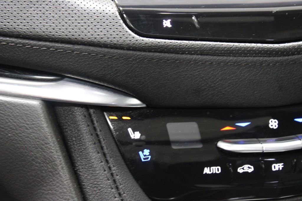 Used 2023 Cadillac XT5 Premium Luxury image 46