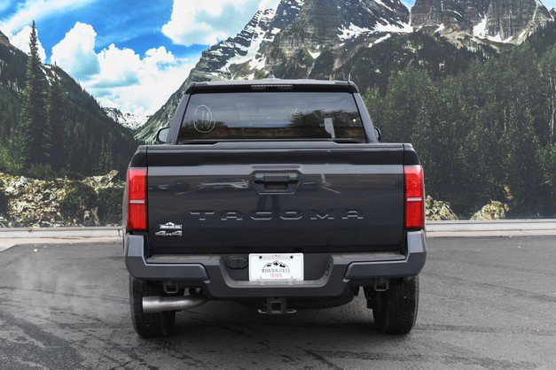 New 2025 Toyota Tacoma SR5 image 5