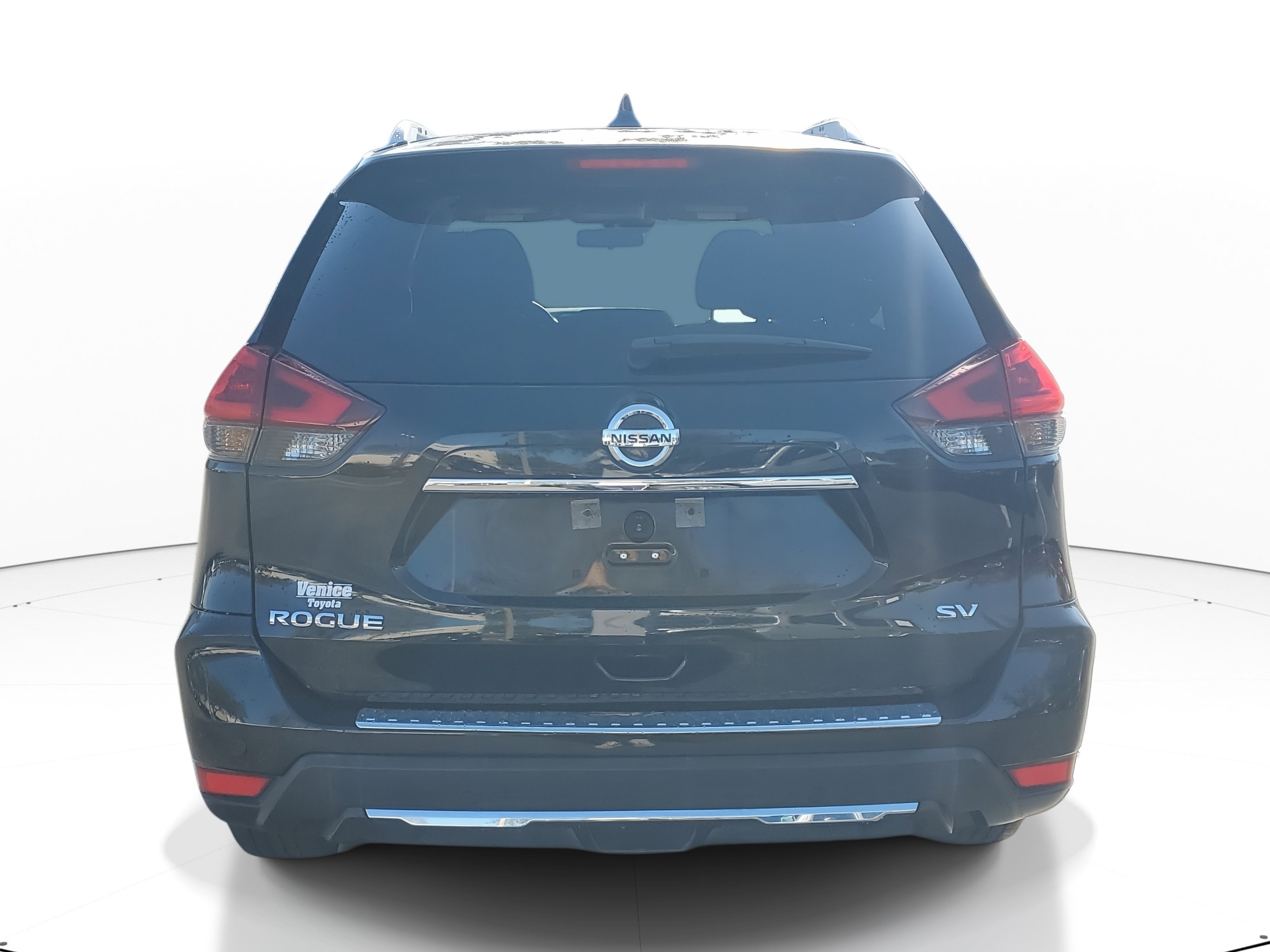Used 2020 Nissan Rogue SV image 5