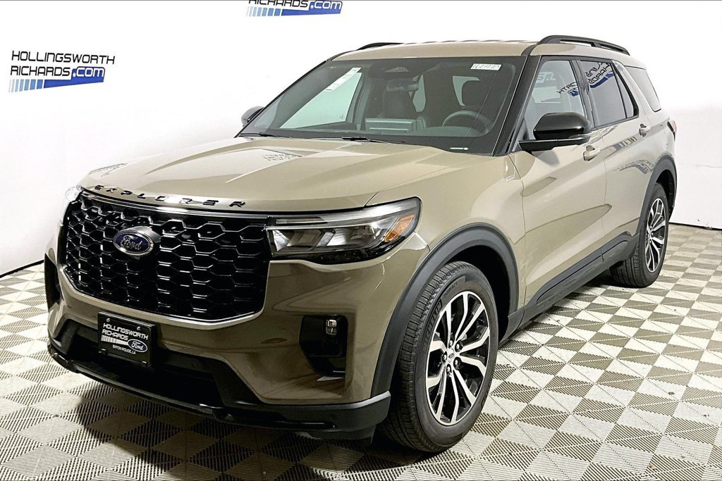New 2026 Ford Explorer ST-Line