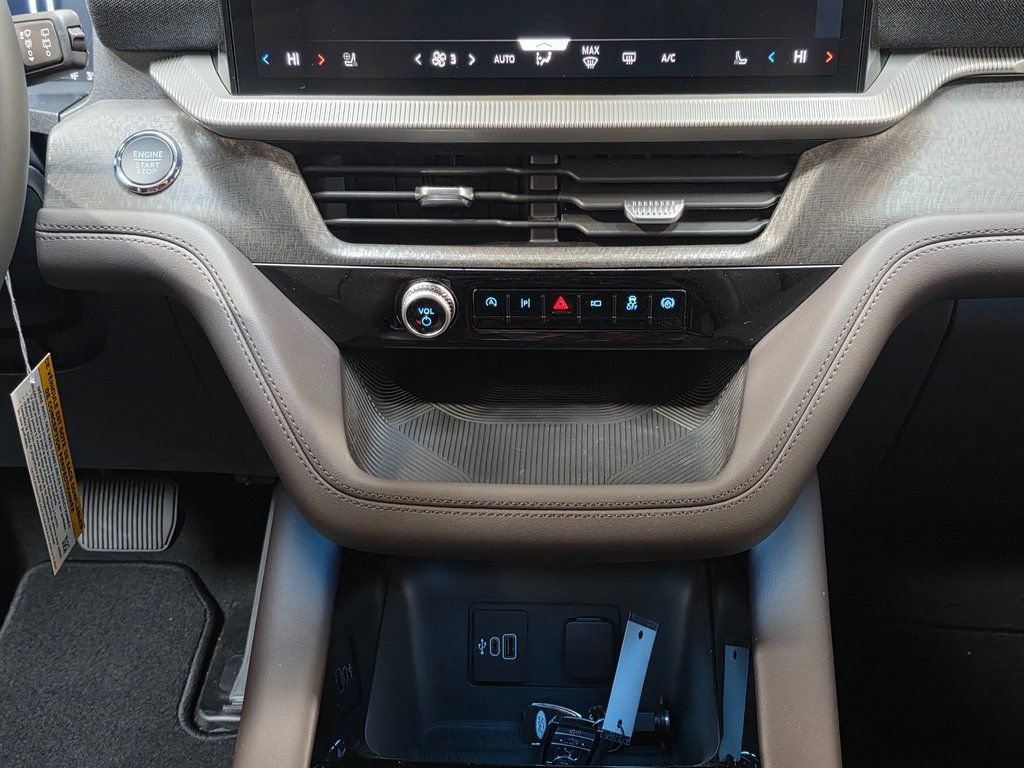 New 2026 Ford Explorer Platinum RWD image 28