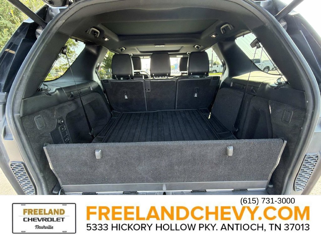 Used 2020 Land Rover Discovery SE AWD/4WD image 14