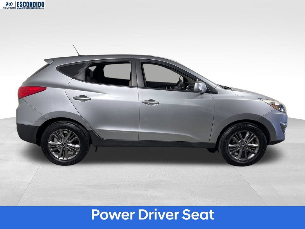 Used 2015 Hyundai Tucson GLS w/ Option Group 02 FWD image 6