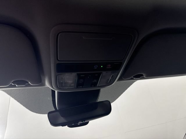 Used 2023 Honda Odyssey Elite image 10