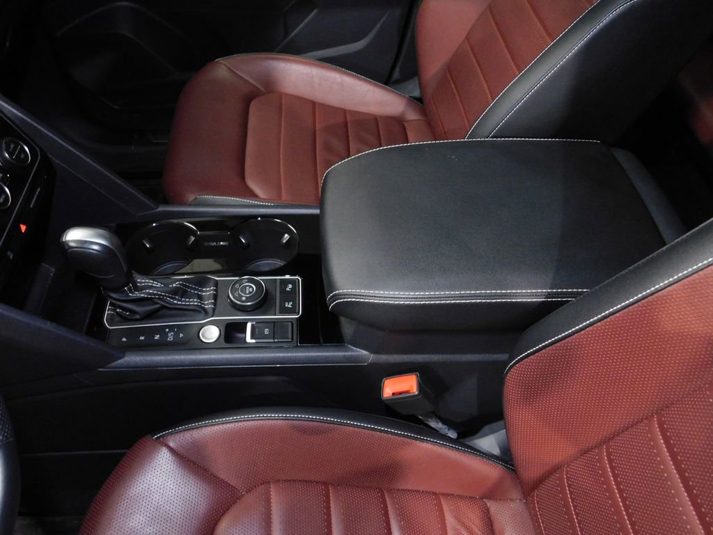 Used 2023 Volkswagen Atlas Cross Sport SEL Premium R-Line image 35