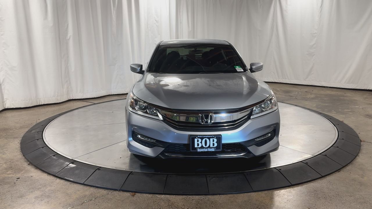 Used 2017 Honda Accord Sport image 4