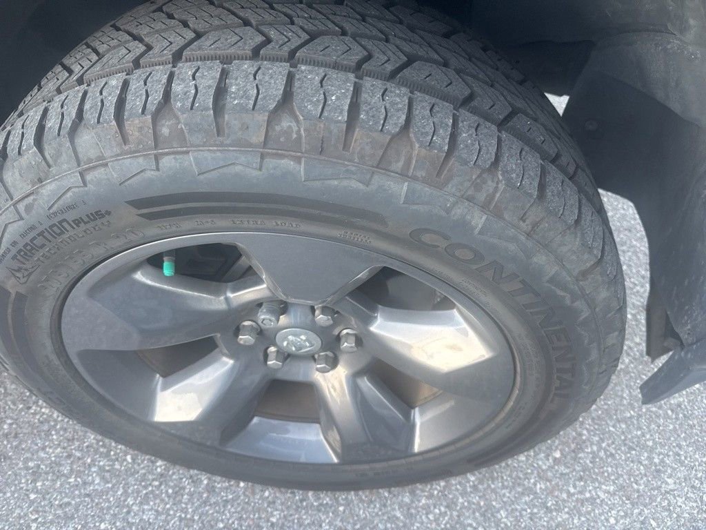 Used 2021 RAM 1500 Big Horn w/ Built-to-serve Edition image 8