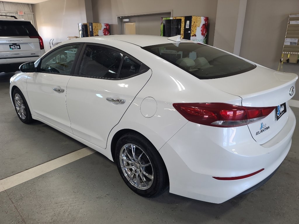 Used 2017 Hyundai Elantra Value Edition image 7