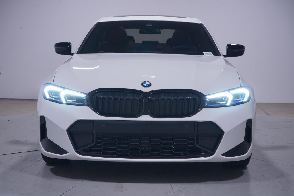 Used 2024 BMW 330i Sedan w/ M Sport Package RWD image 4