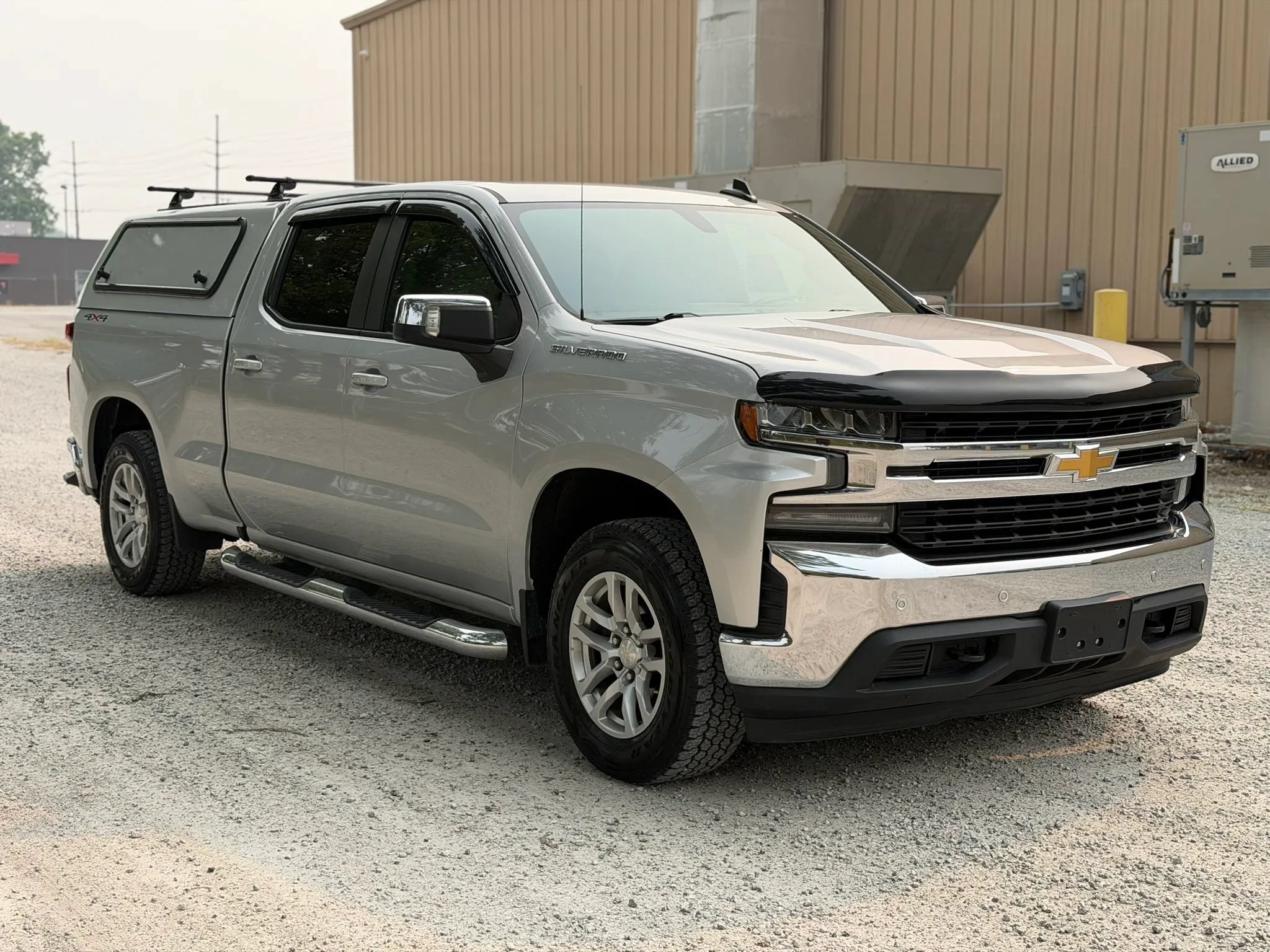 Used 2019 Chevrolet Silverado 1500 LT w/ Convenience Package AWD/4WD image 3