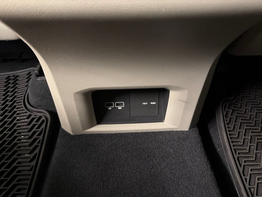Used 2019 Volkswagen Atlas SEL Premium AWD/4WD image 32