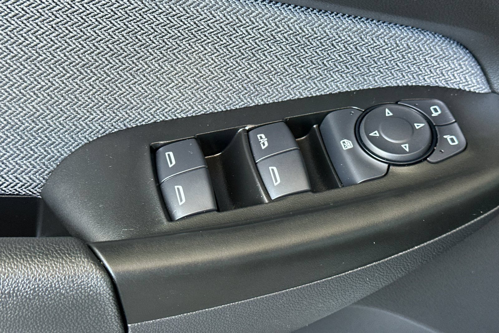 Certified 2024 Chevrolet TrailBlazer LS w/ LS Convenience Package FWD image 12