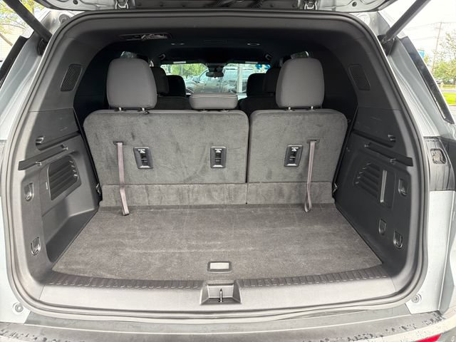 Certified 2024 Chevrolet Traverse LT w/ Midnight/Sport Edition FWD image 22