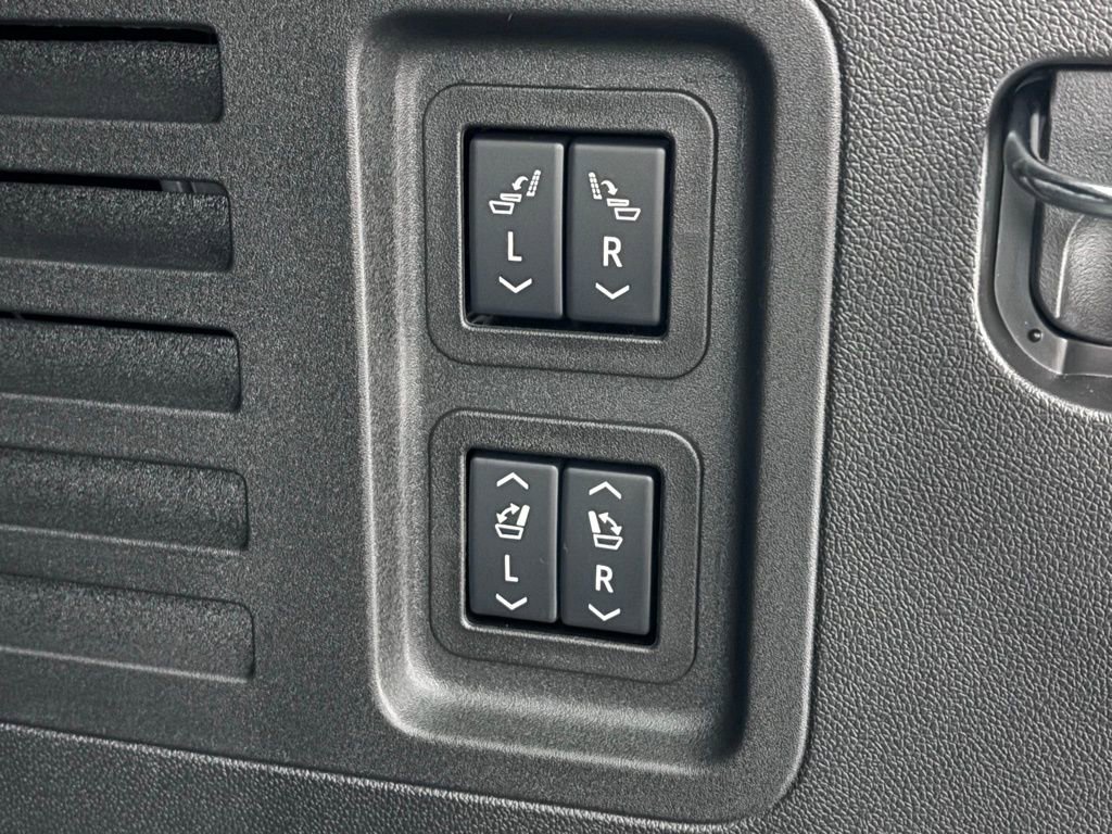 New 2026 Buick Enclave Avenir w/ Super Cruise Package image 11