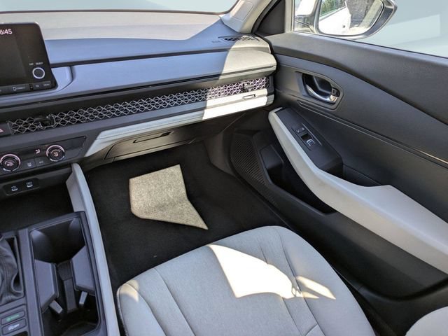 Used 2024 Honda Accord LX image 17