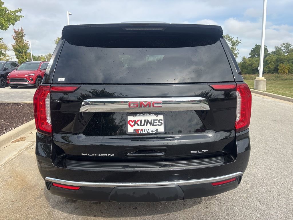 Used 2024 GMC Yukon XL SLT AWD/4WD image 4