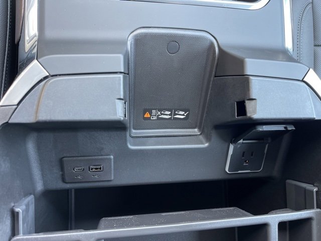 New 2025 GMC Sierra 2500 SLT w/ SLT Premium Package image 34
