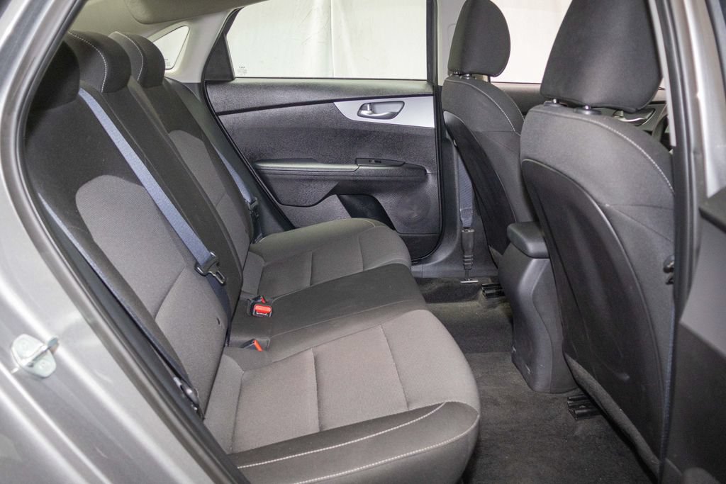 Used 2023 Kia Forte LXS w/ LXS Technology Package FWD image 16
