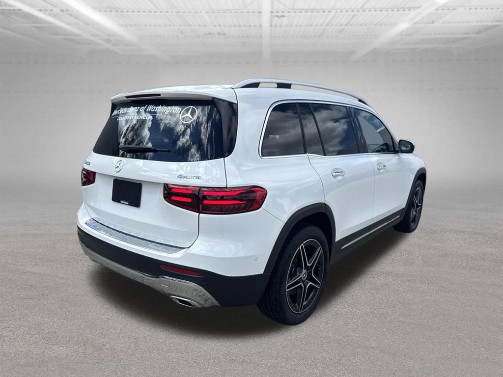 Used 2026 Mercedes-Benz GLB 250 4MATIC image 5