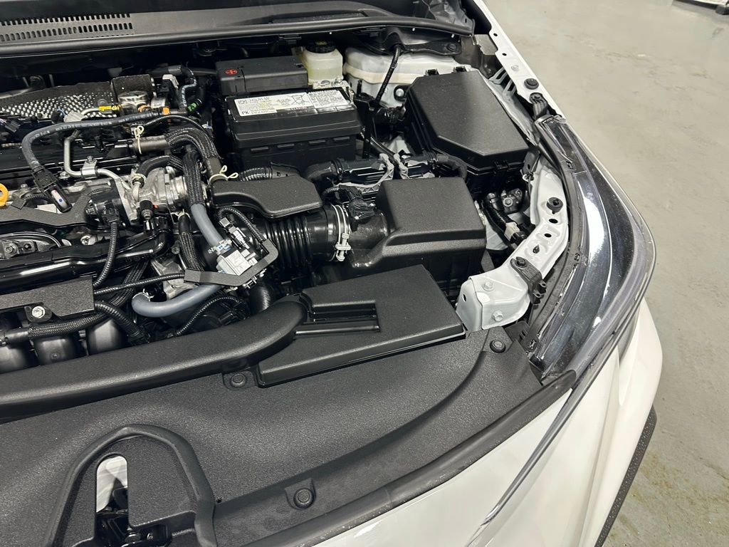 Used 2025 Toyota Corolla SE w/ SE Premium Package image 65