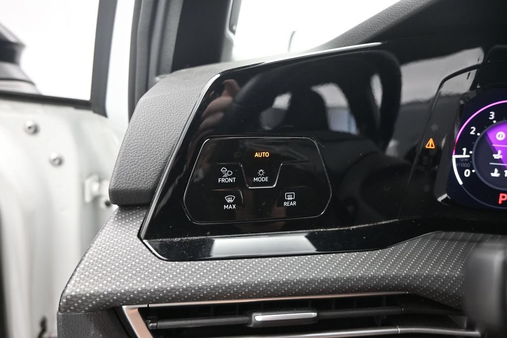 Used 2022 Volkswagen Golf R AWD/4WD image 35