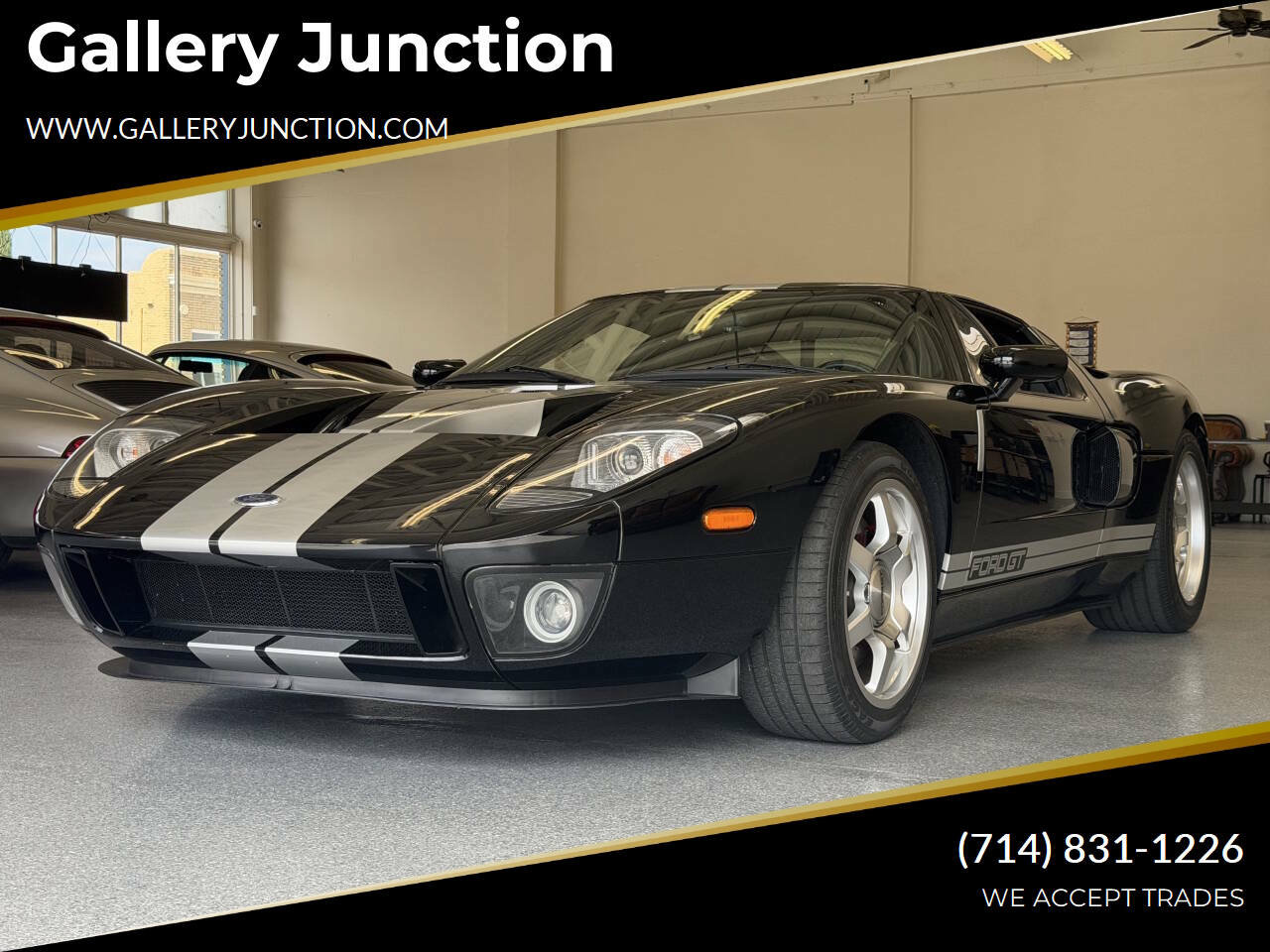 Used 2005 Ford GT RWD image 1