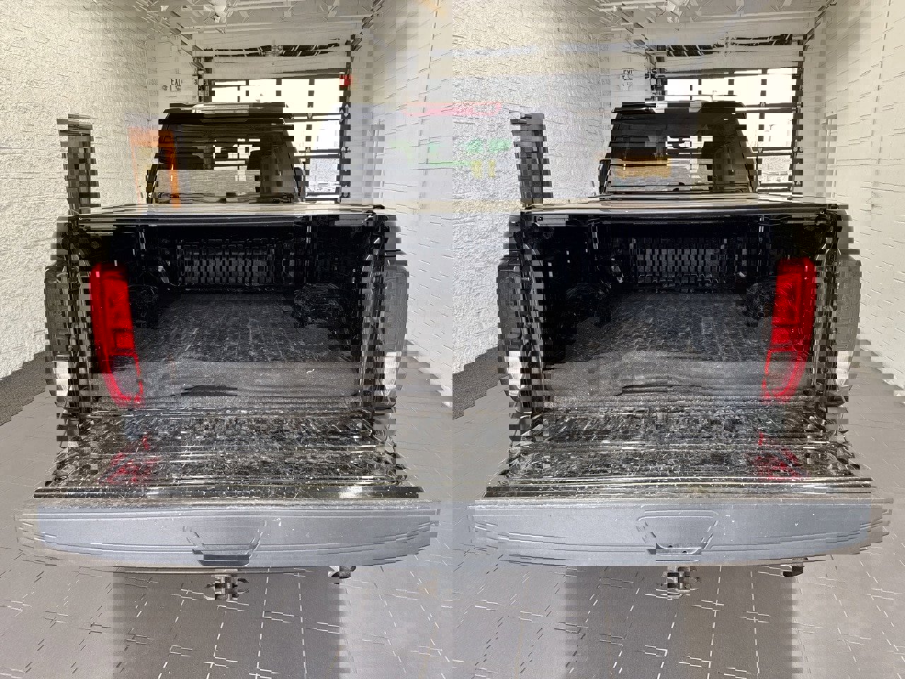 Used 2022 GMC Sierra 2500 Pro w/ Convenience Package image 10