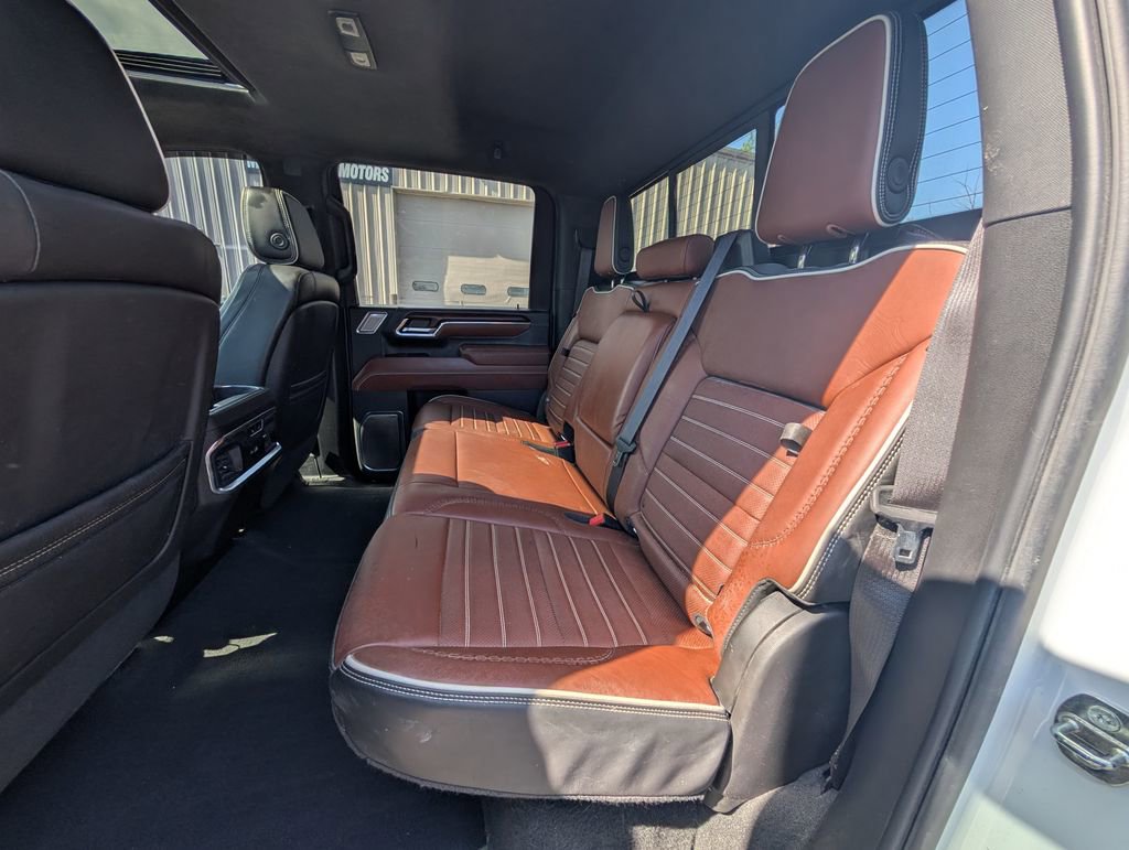 Used 2024 GMC Sierra 2500 Denali Ultimate AWD/4WD image 15