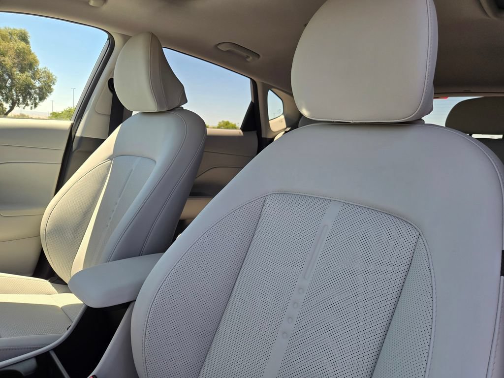 New 2026 Hyundai Kona Limited FWD image 12