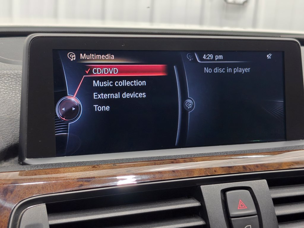 Used 2015 BMW 428i xDrive Convertible AWD/4WD image 39