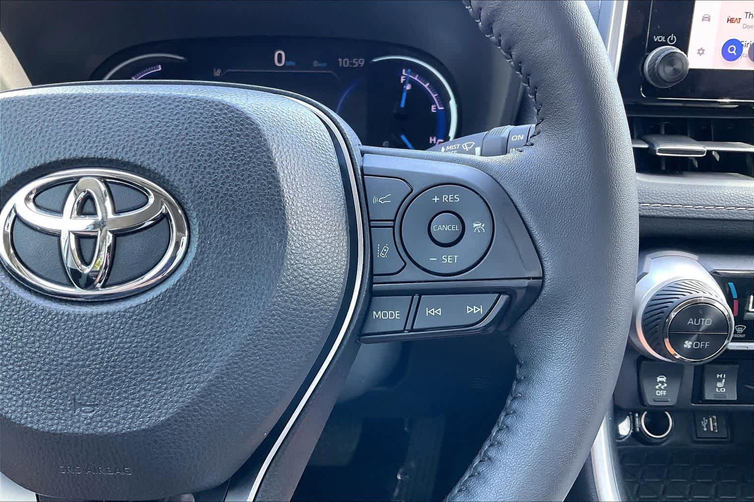 Used 2024 Toyota RAV4 XLE Premium w/ Weather Package AWD/4WD image 19