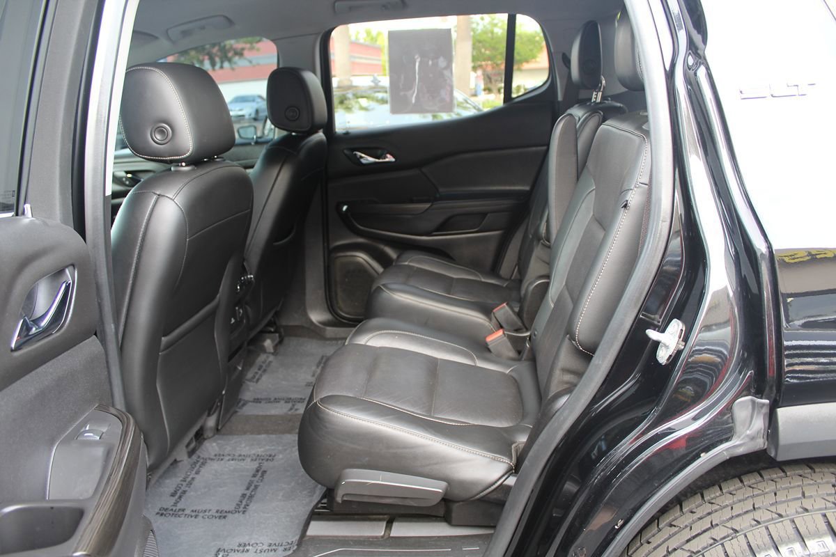 Used 2019 GMC Acadia SLT FWD image 17