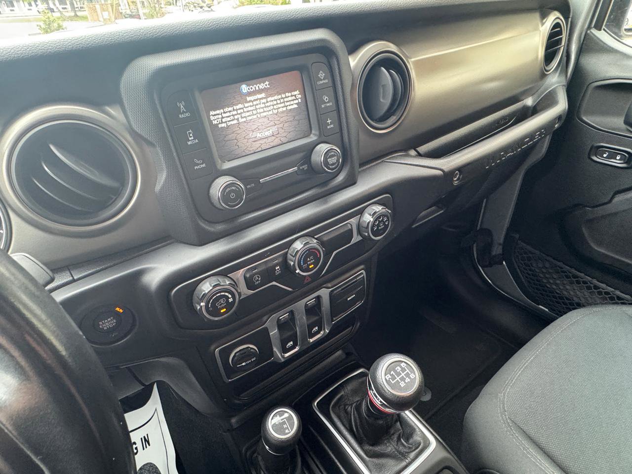 Used 2018 Jeep Wrangler Sport image 17