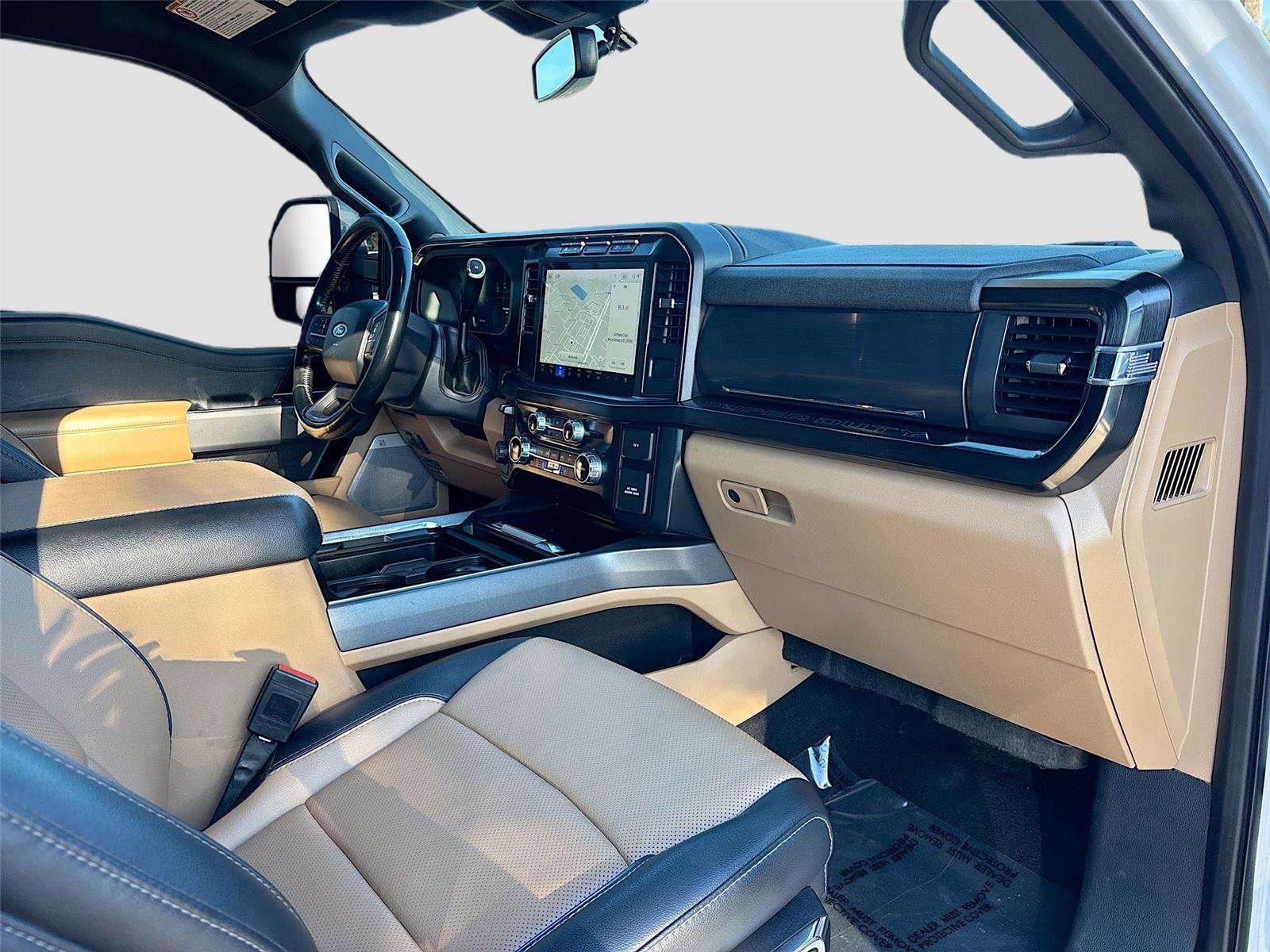 Used 2023 Ford F250 Lariat w/ Chrome Package image 32