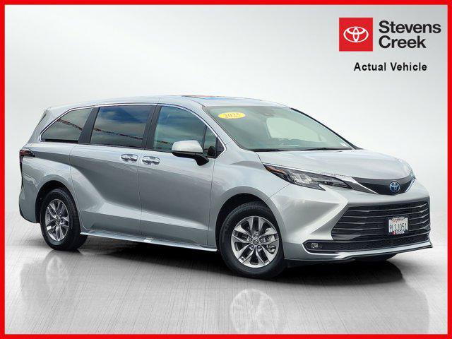 Certified 2025 Toyota Sienna XLE