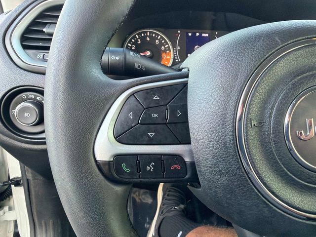 Used 2018 Jeep Renegade Latitude image 28
